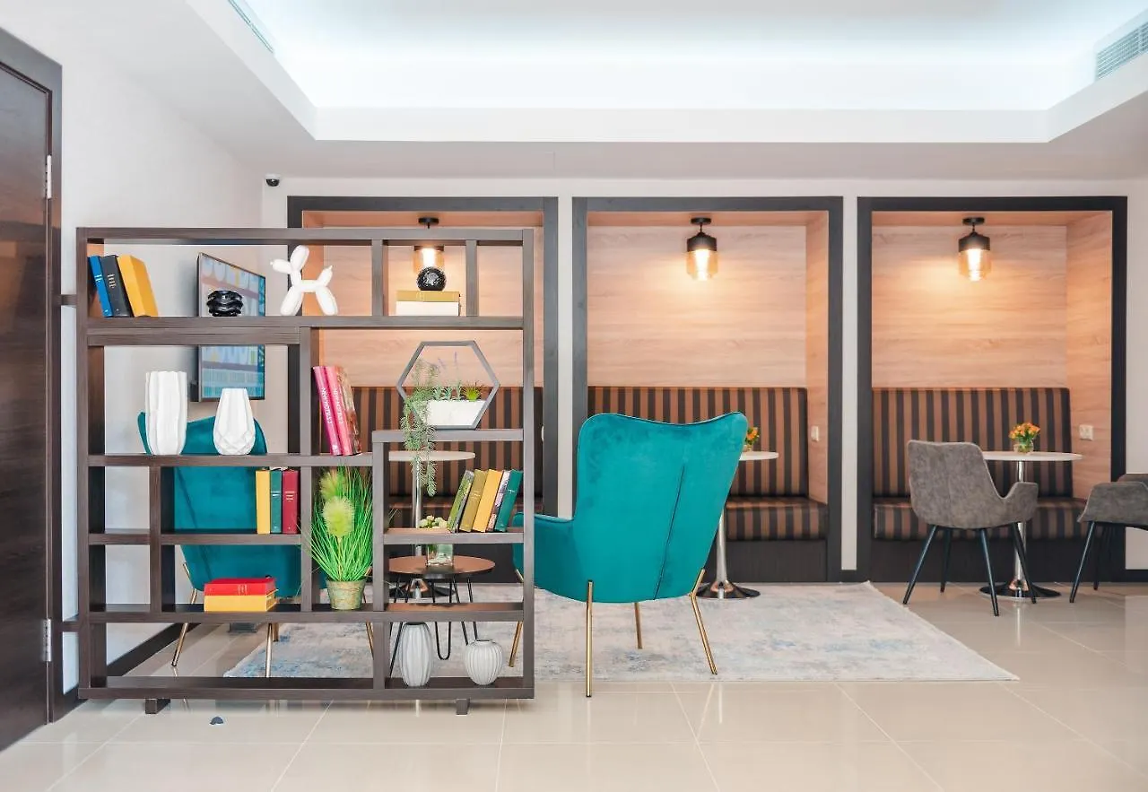 City Park Apart Hotel By Chm Kyjev 4*,  Ukrajina